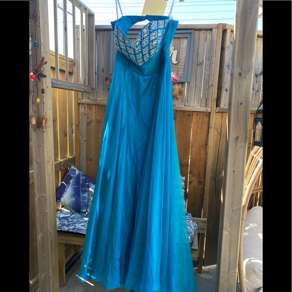 ✨NWT✨ 2Cute Jewelled Bodice in Deep Teal Prom Dress